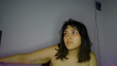 Snapshot of misspink152015 chatting on 06-17-26, 12:57 sarah online show from 06-17-26, 12:57