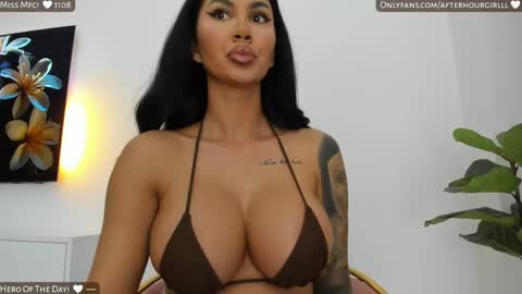 Renata online show from 04-18-26, 07:18