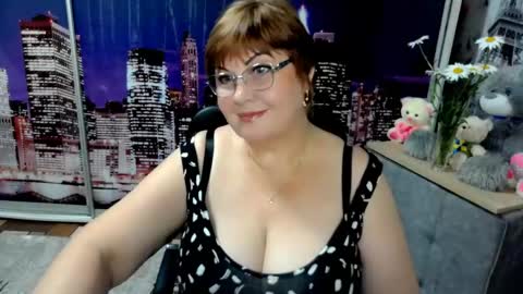 Snapshot of missritabella chatting on 06-07-26, 06:00 Rita online show from 06-07-26, 06:00