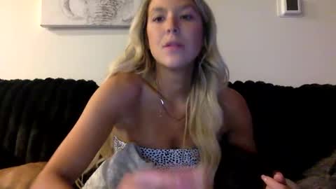 Alyssa online show from 04-21-26, 02:51