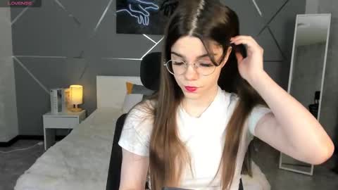 misss_evelyne online show from 01-13-26, 08:08