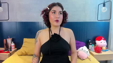 victoria  online show from 02-17-26, 07:09