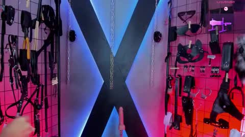 Snapshot of missscarlet_bella_bdsm chatting on 02-05-26, 03:33 MissScarlet bella bdsm online show from 02-05-26, 03:33