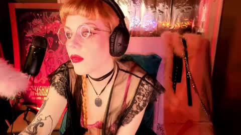 Tacodeluxe online show from 04-18-26, 02:37