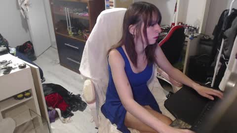 missthon online show from 04-01-26, 12:06