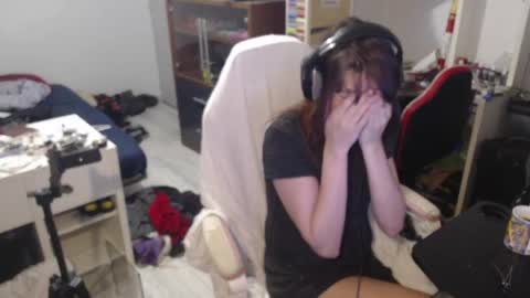 missthon online show from 04-04-26, 09:51