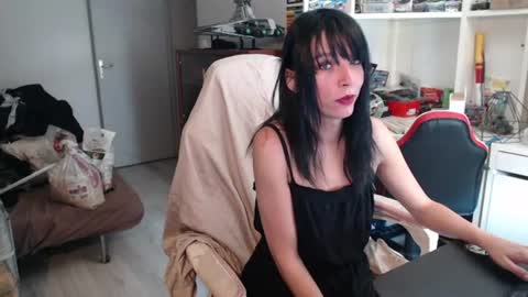 Snapshot of missthon chatting on 06-25-26, 08:52 missthon online show from 06-25-26, 08:52