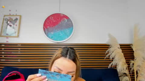 missvalery1 online show from 01-11-25, 12:18