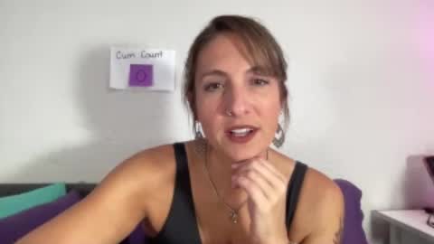Snapshot of missveronicajaymes chatting on 07-02-26, 01:27 Miss Veronica Jaymes online show from 07-02-26, 01:27