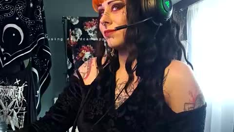 Snapshot of missxdeville chatting on 09-21-25, 03:35 MissXDeville online show from 09-21-25, 03:35