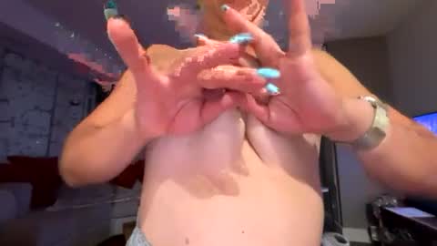 Snapshot of missy290798 chatting on 08-03-26, 01:59 missy290798 online show from 08-03-26, 01:59