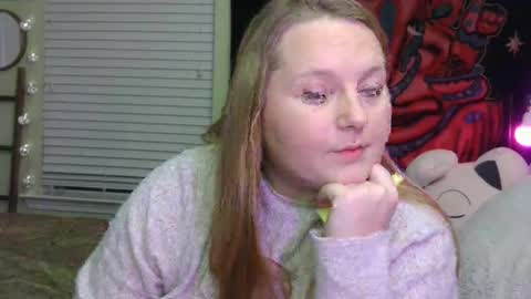 Snapshot of missyink chatting on 12-12-24, 08:25 Missy Ink online show from 12-12-24, 08:25