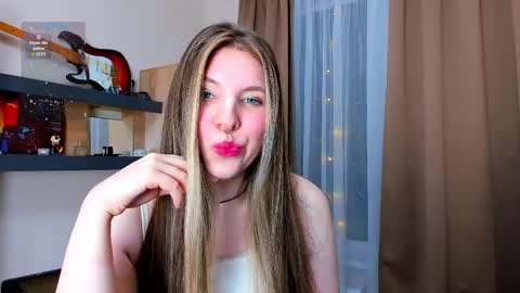 Anya online show from 04-18-26, 06:45