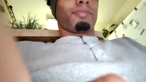 Snapshot of mister7117 chatting on 09-19-25, 11:05 Ayejay online show from 09-19-25, 11:05