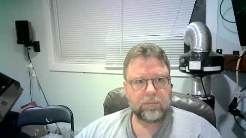 Snapshot of mister_happy567 chatting on 01-10-25, 07:57 Mr. Happy online show from 01-10-25, 07:57