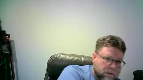 Snapshot of mister_happy567 chatting on 09-26-25, 05:33 Mr. Happy online show from 09-26-25, 05:33