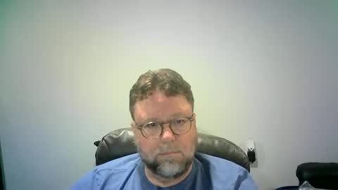 Snapshot of mister_happy567 chatting on 10-12-25, 05:39 Mr. Happy online show from 10-12-25, 05:39