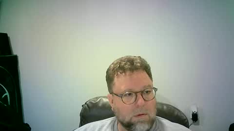 Snapshot of mister_happy567 chatting on 10-13-25, 06:57 Mr. Happy online show from 10-13-25, 06:57