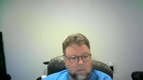 Snapshot of mister_happy567 chatting on 10-15-25, 07:08 Mr. Happy online show from 10-15-25, 07:08