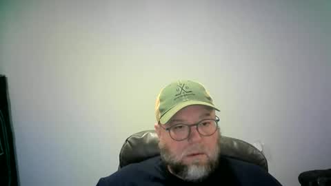 Mr. Happy online show from 11-18-25, 06:18