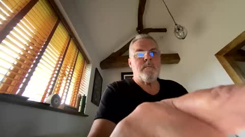 Misterblivs online show from 03-12-26, 02:34