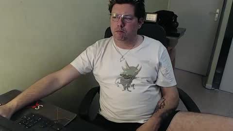 mistercoeur online show from 01-16-25, 03:35