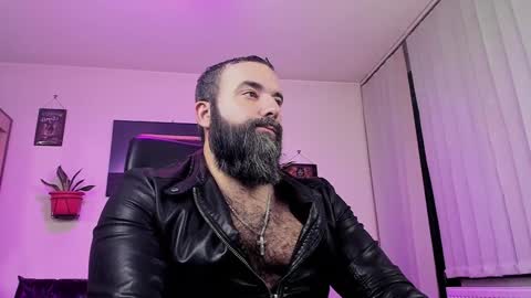 Snapshot of misterlov3r chatting on 12-17-24, 10:11 misterlov3r online show from 12-17-24, 10:11