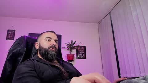 Snapshot of misterlov3r chatting on 12-19-24, 12:02 misterlov3r online show from 12-19-24, 12:02