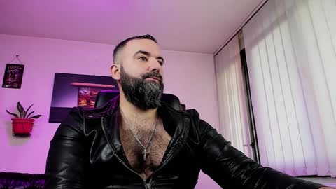 Snapshot of misterlov3r chatting on 12-20-24, 10:38 misterlov3r online show from 12-20-24, 10:38