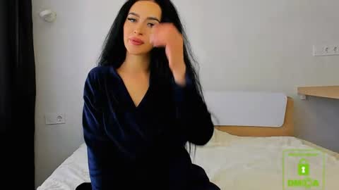 mistic_fox online show from 06-12-26, 07:18