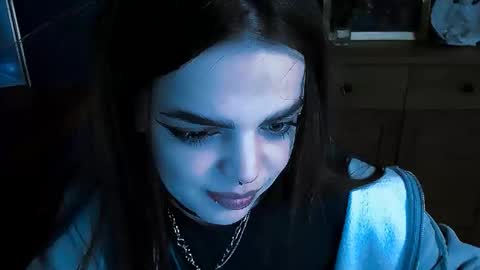 Snapshot of misticwave chatting on 12-01-25, 04:34 Ines online show from 12-01-25, 04:34