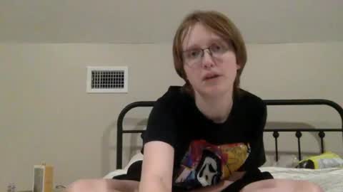 Snapshot of mistress_callie chatting on 06-12-26, 02:21 Lassie Cassie online show from 06-12-26, 02:21
