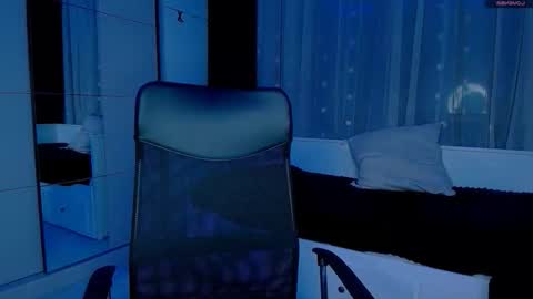 Snapshot of mistress_meryem chatting on 03-05-26, 12:06 mistress_meryem online show from 03-05-26, 12:06