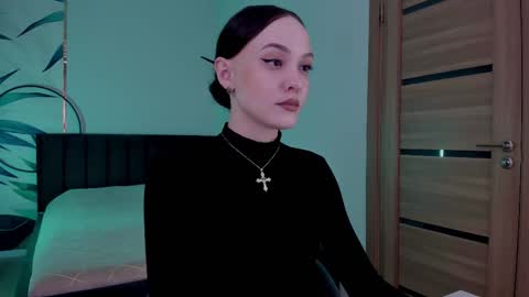 Mistress Mia online show from 10-05-25, 10:40