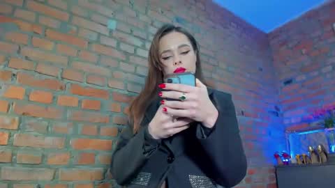 Snapshot of mistress_milana_ chatting on 01-27-25, 10:38 mistress_milana_ online show from 01-27-25, 10:38