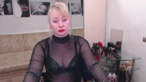 mistress_milfa online show from 03-12-25, 06:44