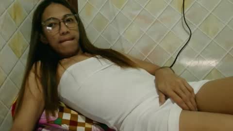 Snapshot of mistress_mitch chatting on 04-28-26, 04:01 Mistress Mitch online show from 04-28-26, 04:01