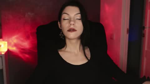 Miss Rochelle online show from 11-26-25, 03:18