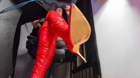 Snapshot of mistressanna_ chatting on 07-11-26, 01:19 Mistress Anna Alves online show from 07-11-26, 01:19