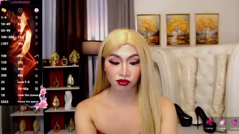 Snapshot of mistressathenna chatting on 05-09-26, 11:43 mistressathenna online show from 05-09-26, 11:43