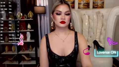 Snapshot of mistressathenna chatting on 05-22-26, 10:48 mistressathenna online show from 05-22-26, 10:48