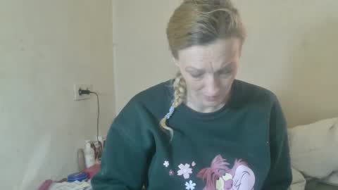Snapshot of mistressmilly32 chatting on 04-19-26, 08:57 mistressmilly32 online show from 04-19-26, 08:57