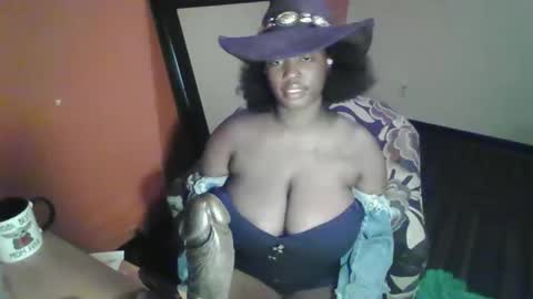 mistressmochareign online show from 04-14-26, 02:17