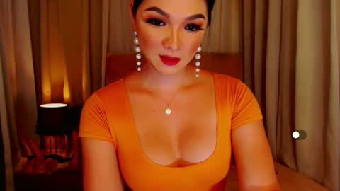 Leah online show from 12-20-24, 06:19