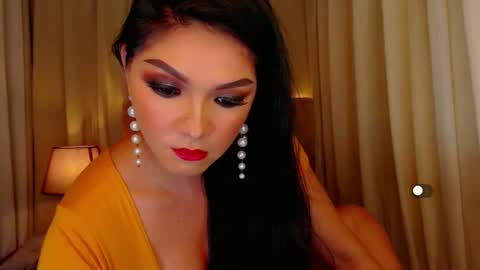Snapshot of mistressseductionleah chatting on 04-18-26, 09:48 Leah online show from 04-18-26, 09:48