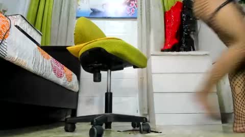 Snapshot of mistresstiffany69 chatting on 08-04-26, 08:50 Tiffany online show from 08-04-26, 08:50
