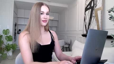 mistressuniverse online show from 02-28-26, 08:48