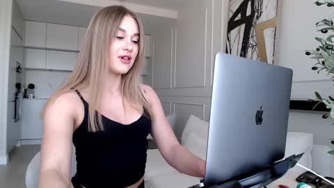 mistressuniverse online show from 03-09-26, 11:03