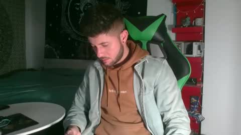 Snapshot of mistxss chatting on 01-12-25, 06:49 mistxss online show from 01-12-25, 06:49