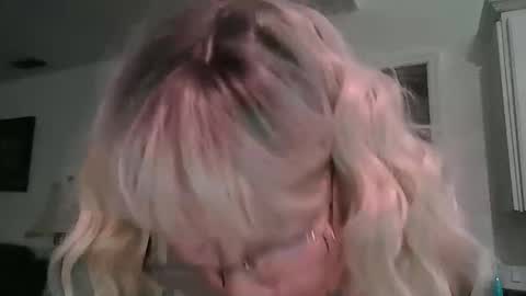 Snapshot of mistygoodslut chatting on 03-27-26, 12:05 mistygoodslut online show from 03-27-26, 12:05